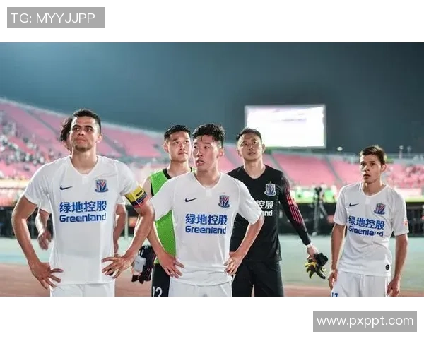 成都与重庆足球队赛后复盘分析团队配合与战术执行的关键要素